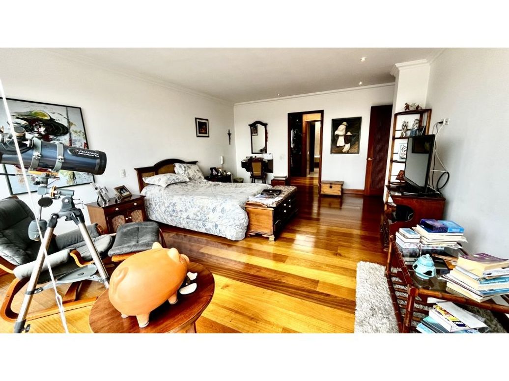 Apartamento de 4 alcobas en venta en Los Rosales, Bogotá, 359 m² · foto 13 de 20