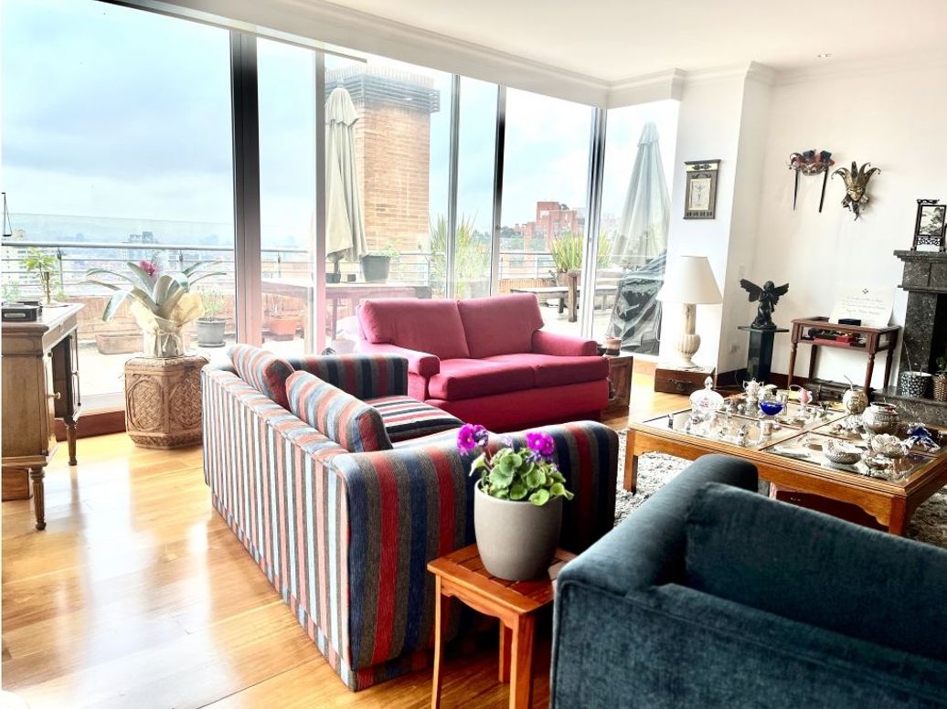 Apartamento de 4 alcobas en venta en Los Rosales, Bogotá, 359 m² · foto 15 de 20