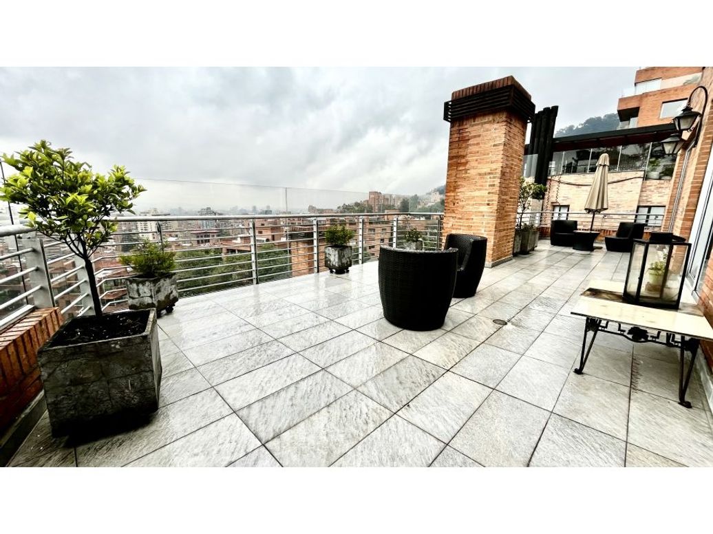 Apartamento de 4 alcobas en venta en Los Rosales, Bogotá, 359 m² · foto 18 de 20