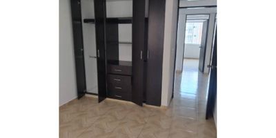 Apartamento en venta en el conjunto Residencial Nathalia, el inmueble se compone de tres habitaciones, dos baños, cocina integral, zona de ropas, parqueadero comunal. Como referencia se ubica a media cuadra de la carrera 27 cerca al dolarcity. El precio de venta es negociable. Escribenos y agendamos cita para conocer el inmueble