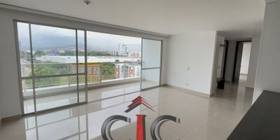 Excelente apartamento en venta ubicado en la zona sur de Cali,  a 10 minutos de clínica valle del Lili, centro comercial jardin plaza , linda vista ,cuenta con tres habitaciones, dos baños, balcón, 2 parqueaderos  y depósito. 