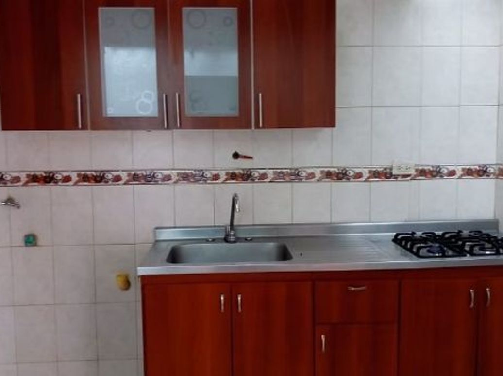 Casa de 8 alcobas en venta en Carvajal, Bogotá, 375 m² · foto 5 de 8