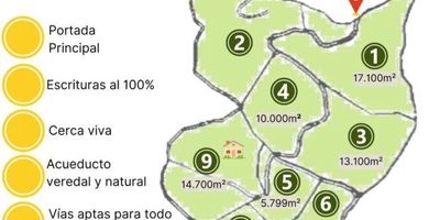 Descubre este increíble lote ubicado en un entorno natural único. Cuenta con agua natural y una entrada privada exclusiva para tan solo 9 lotes, garantizando privacidad y tranquilidad. Además, dispone de servicios básicos como agua potable y electricidad completamente asegurados.El terreno ofrece múltiples posibilidades:
Construcción de hasta 3 niveles.Cultivo en hasta el 60% de su extensión.Adicionalmente, el lote incluye un encantador bosque nativo que resalta su conexión con la naturaleza, así como escrituras al 100% y matrículas inmobiliarias independientes, asegurando un proceso de compra transparente y sin complicaciones.Disfruta de vistas panorámicas excepcionales y la serenidad de una ubicación retirada del casco urbano de Guarne. ¡Una oportunidad única para construir el hogar o proyecto de tus sueños en un lugar lleno de paz y belleza!
