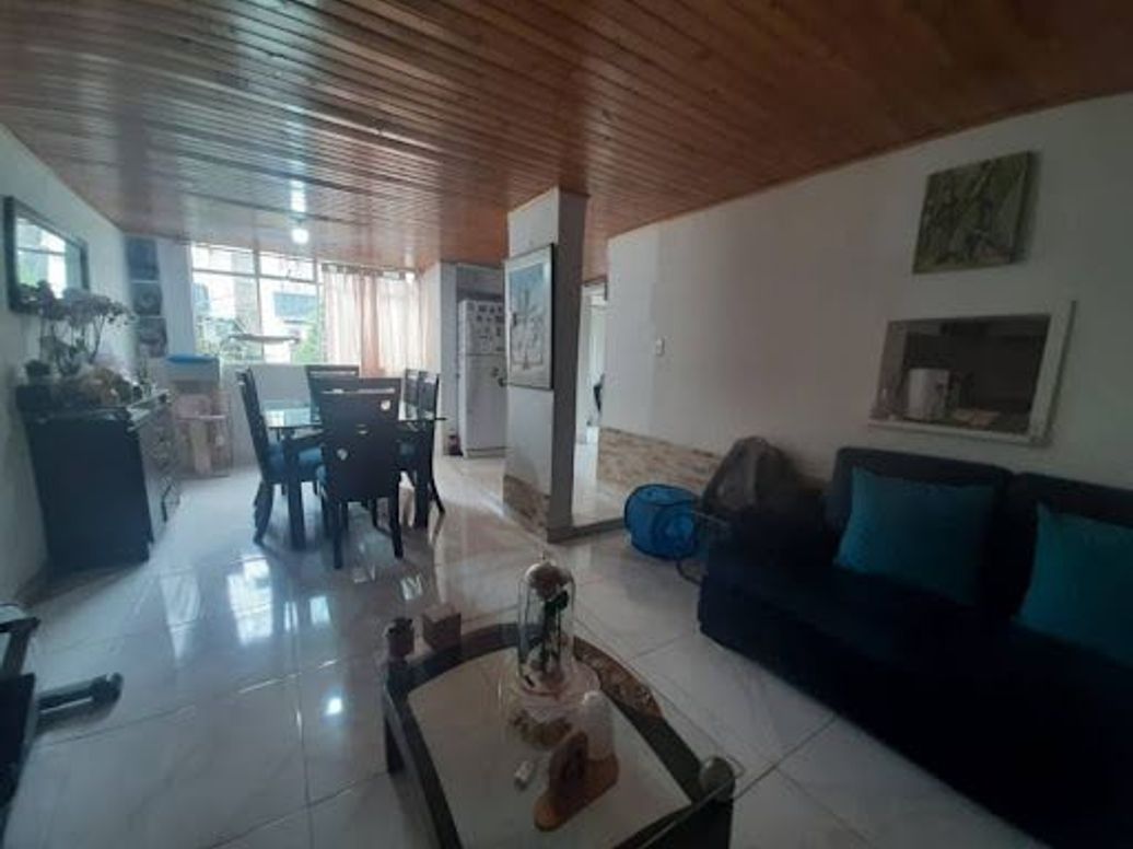 Casa de 5 alcobas en venta en El Morisco, Bogotá, 110 m² · foto 7 de 20
