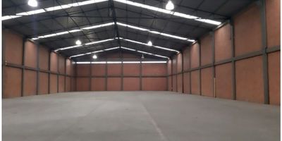 Descripción de Bodega en Arriendo - Parque Industrial en Funza

Se arrienda bodega en Parque Industrial de Funza, con una superficie total de 2,100 m².

Distribución de Áreas (m²):


 
 Área libre de bodega: 1,900 m²
 
 
 Oficinas: 200 m²
 


Características:


 
 Resistencia del piso: 6 Ton
 
 
 Estacionamiento: Si
 
 
 Energía eléctrica: 45 KVA.
 
 
 Altura: 12 metros.
 

