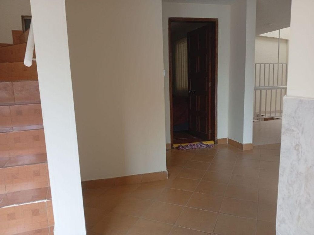 Casa de 6 alcobas en venta en San Cayetano, Bogotá, 306 m² · foto 9 de 20