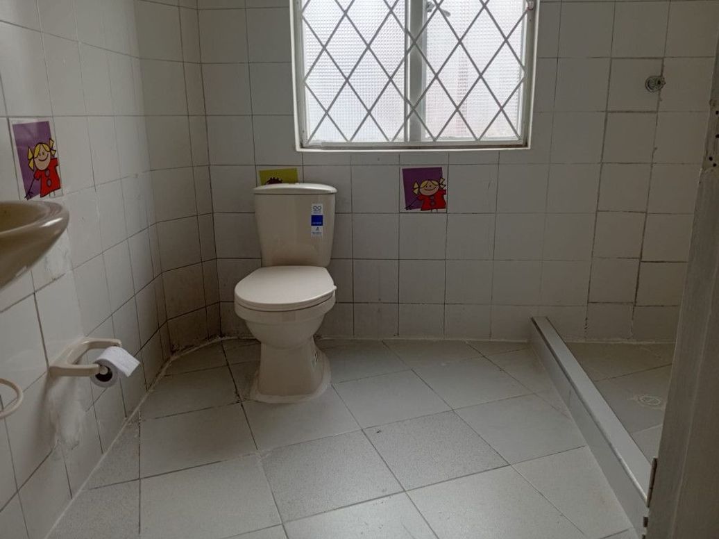 Casa de 6 alcobas en venta en San Cayetano, Bogotá, 306 m² · foto 7 de 20