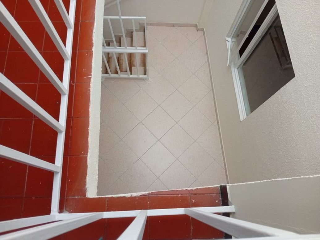 Casa de 6 alcobas en venta en San Cayetano, Bogotá, 306 m² · foto 10 de 20