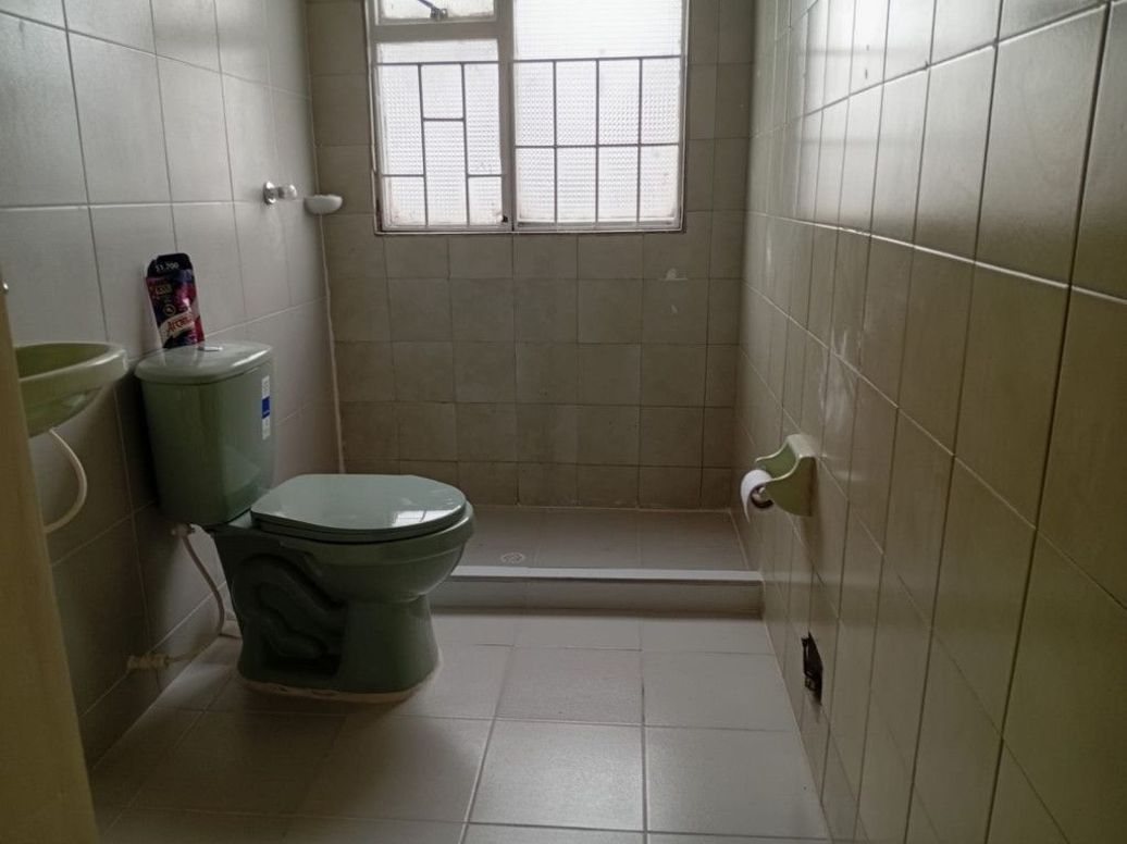 Casa de 6 alcobas en venta en San Cayetano, Bogotá, 306 m² · foto 17 de 20
