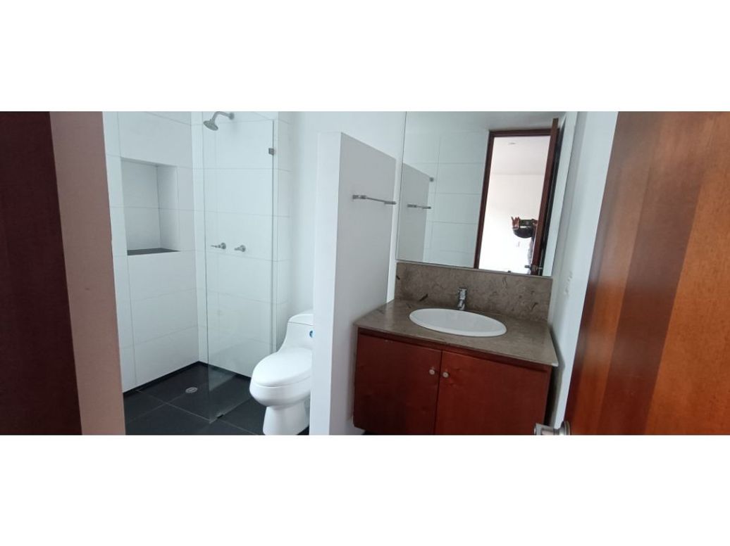 Apartamento de 3 alcobas en venta en Chapinero, Bogotá, 202 m² · foto 5 de 15