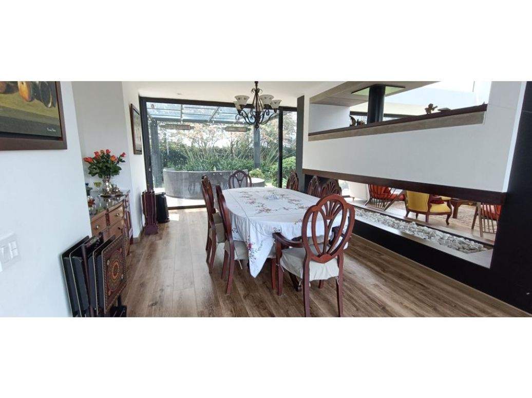 Casa de 5 alcobas en venta en San Simón, Bogotá, 408 m² · foto 3 de 20