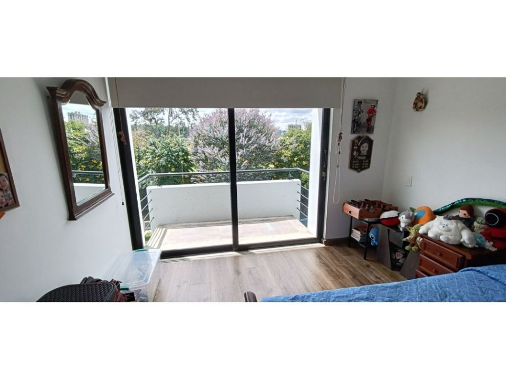 Casa de 5 alcobas en venta en San Simón, Bogotá, 408 m² · foto 15 de 20
