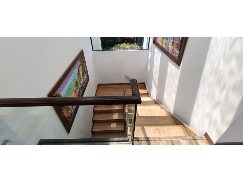 Casa de 5 alcobas en venta en San Simón, Bogotá, 408 m² · foto 8 de 20