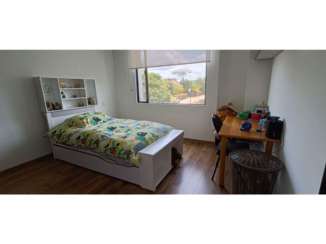 Casa de 5 alcobas en venta en San Simón, Bogotá, 408 m² · foto 9 de 20