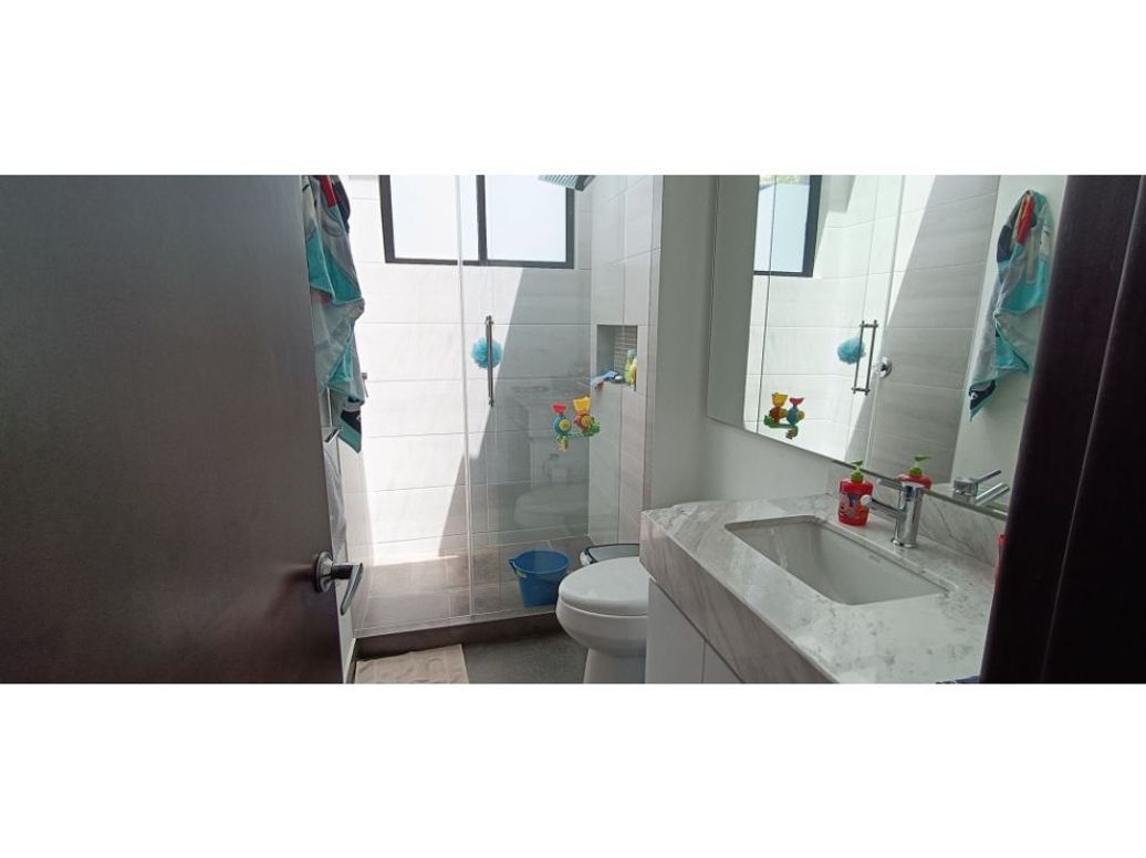 Casa de 5 alcobas en venta en San Simón, Bogotá, 408 m² · foto 16 de 20