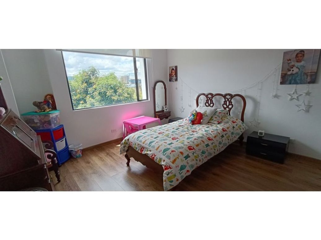 Casa de 5 alcobas en venta en San Simón, Bogotá, 408 m² · foto 12 de 20