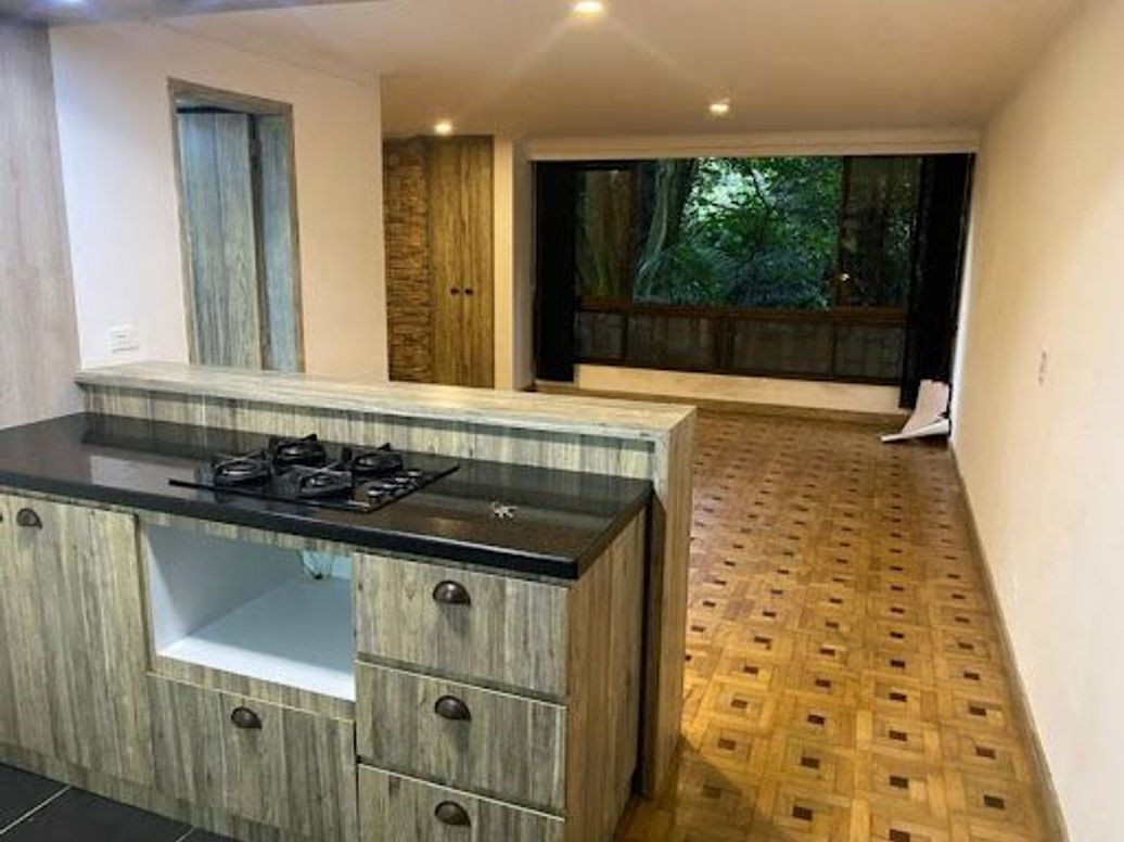 ARRIENDO de APARTAESTUDIO en LAS LOMAS, Medellín en Las Lomas 1