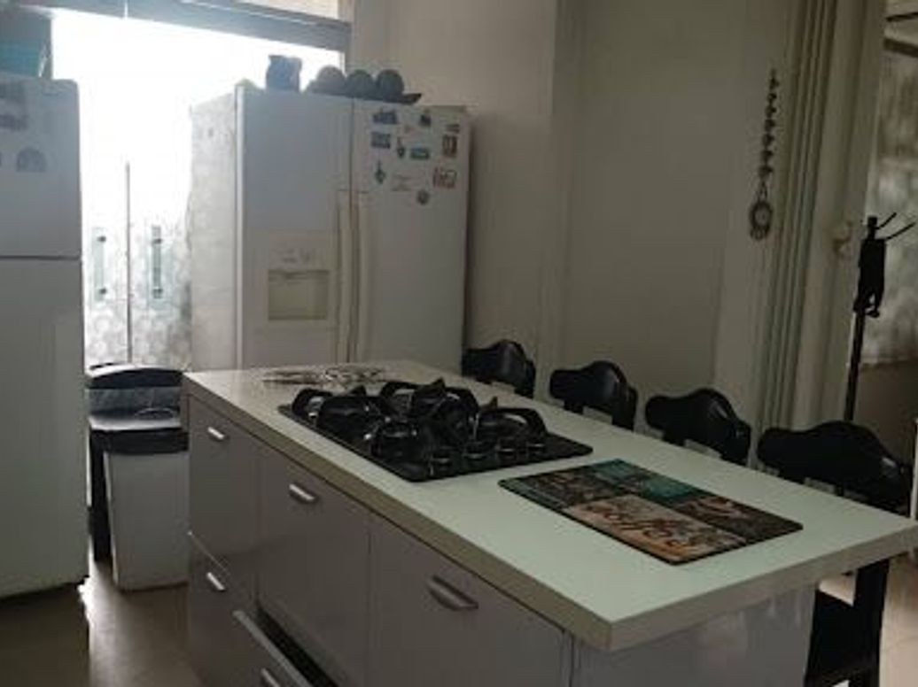 Casa de 8 alcobas en venta en Campin, Bogotá, 300 m² · foto 10 de 20