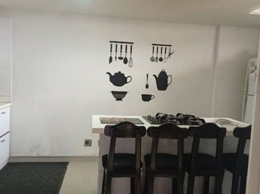 Casa de 8 alcobas en venta en Campin, Bogotá, 300 m² · foto 8 de 20
