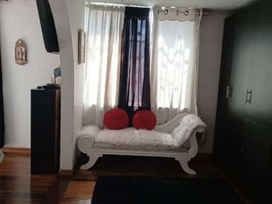 Casa de 8 alcobas en venta en Campin, Bogotá, 300 m² · foto 20 de 20