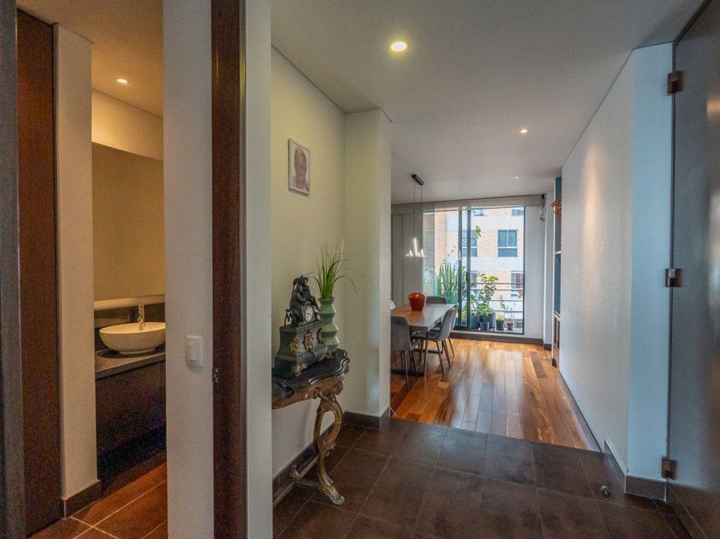 Apartamento de 3 alcobas en venta en Emaus, Bogotá, 220 m² · foto 2 de 20