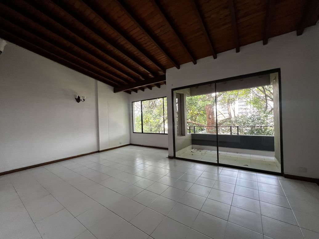 Apartamento en Arriendo o venta en Loma Del Atravesado, Comuna 4, Envigado en Loma Del Atravesado