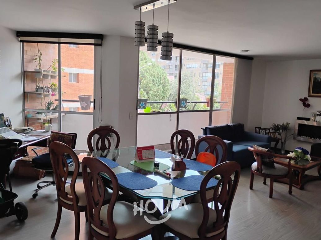 Apartamento de 3 alcobas en venta en Chico Norte Et. Iii, Bogotá, 135 m² · foto 2 de 20