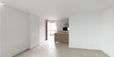 Apartaestudio Nuevo en Venta – La Ceja, Antioquia

¡Estrena este hermoso apartaestudio con acabados modernos y de alta calidad! Ubicado a solo 5 cuadras del parque principal de La Ceja, este apartamento de 45.53 m² ofrece espacios iluminados y funcionales.


 Habitación con vestier
 Cocina integral completamente equipada
 Zona de ropas independiente
 Matrícula inmobiliaria independiente al 100%


El apartaestudio se entrega nuevo, con acabados de lujo, en un edificio moderno de 5 pisos que cuenta con ascensor y lobby.

Ubicado en una zona de alta valorización, ideal para inversión o vivienda.
