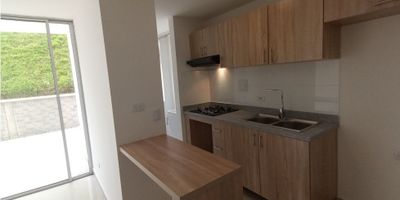 ? Apartamento en venta en Villamaría, Caldas | Espacios Modernos y Comodidades Completa

Descubre este hermoso apartamento en Villamaría, ideal para quienes buscan un hogar cómodo y bien equipado en una excelente ubicación. Con amplias áreas y servicios que brindan un estilo de vida cómodo y seguro.

✨ Características del Apartamento:


 Área construida: 90 m²
 Habitaciones: 3 habitaciones, cada una con clóset, perfectas para el confort familiar.
 Baños: 2 baños, incluyendo baño auxiliar, todos con acabados modernos.
 Cocina: Cocina integral con barra y gas domiciliario, diseñada para disfrutar de la cocina en un espacio práctico y estilizado.


? Espacios de Convivencia:
Sala-comedor iluminada, balcón con una vista encantadora y terraza, ideal para disfrutar al aire libre. También cuenta con zona de ropas, suelo en porcelanato y garaje descubierto para mayor comodidad.

? Comodidades y Servicios: El edificio ofrece salón social, gimnasio, juegos infantiles y zonas verdes para el esparcimiento. Además, cuenta con ascensor y vigilancia con portería las 24 horas, asegurando tranquilidad y seguridad para sus residentes.

? Ubicación Privilegiada: Ubicado en Villamaría, con fácil acceso a transporte público, cerca de centros comerciales, colegios y universidades. Todo lo necesario para vivir en un entorno tranquilo y bien conectado.

¡Agenda tu visita y descubre el espacio ideal para tu familia en Villamaría, Caldas!
