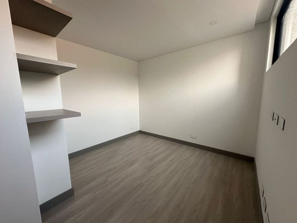 Apartamento de 2 alcobas en venta en Bella Suiza, Bogotá, 116 m² · foto 8 de 11