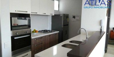 SE ARRIENDAN APARTA ESTUDIOS AMOBLADOS EN CONJUNTO CERRADO COD: 794. 

CONSTA DE :

Area: 50Mt2
✔️ 1 habitación principal: con closet, baño privado y aire acondicionado. 
✔️ Sala-comedor con grandes ventanales y una vista espectacular a las montañas. 
✔️ Cocina integral moderna 
✔️ Zona de Ropas
✔️ Parqueadero propio y visitantes
✔️ Valor del Canon mensual $2.550.000


 AGENDA TU CITA  * 300* 3681 *081*
 
