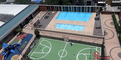 Apartamento en arriendo en Restrepo Naranjo, Sabaneta de 70 m2 aproximadamente, cuenta con 3 alcobas, 3 closets, 2 baños, cocina integral, sala-comedor, zona de ropas, calentador, parqueadero privado y cuarto útil.En unidad cerrada con piscina, gimnasio, juegos infantiles, salón social, zonas verdes, placa deportiva, shut basuras, ascensor, parqueadero de visitantes y portería 24 horas.Cercanías: Centro comercial Mayorca ,avenida las vegas, avenida el poblado, Polideportivo Sabaneta.Adicional tiene rutas de acceso y transportePara mayor información contáctame Erica Guevara 3015503020