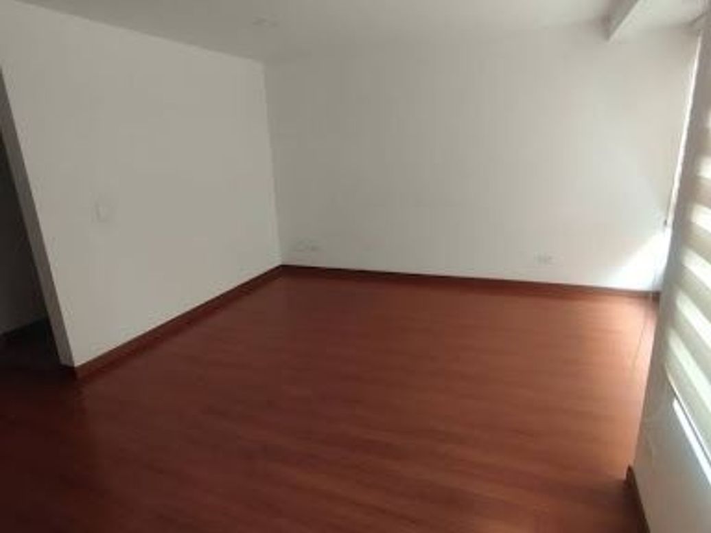Casa de 4 alcobas en venta en Villa De Aranjuez, Bogotá, 129 m² · foto 5 de 20