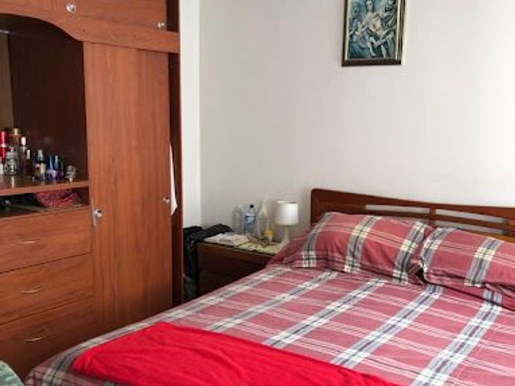 Casa de 5 alcobas en venta en Garces Navas, Bogotá, 216 m² · foto 14 de 20