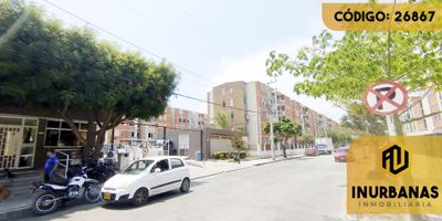 CÓDIGO INTERNO: 26867 - APARTAMENTO CONSTA DE 3 ALCOBAS, 1 BAÑO, SALA COMEDOR, PUNTO DE CONEXIÓN PARA AIRES, COCINA SEMI INTEGRAL, ZONA DE ROPAS, BALCÓN, PISO DE PORCELANATO Y CIELO RASO DRYWALL. EL CONJUNTO CUENTA CON VIGILANCIA 24H, GARAJE COMUNAL, CITÓFONO, PARQUE INFANTIL, PISCINA, GIMNASIO, SALÓN DE REUNIONES Y ZONA BBQ. SE ENCUENTRA UBICADO CERCA DE VÍAS PRINCIPALES, PARQUES, COLEGIOS, UNIVERSIDADES, SUPERMERCADOS, TRANSPORTE PÚBLICO E IGLESIAS.