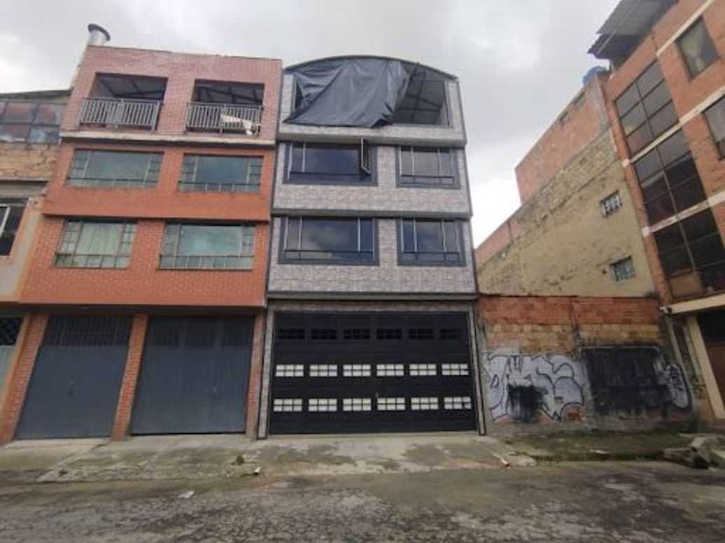 Apartamento de 2 alcobas en venta en La Riviera, Bogotá, 72 m² · foto 2 de 12