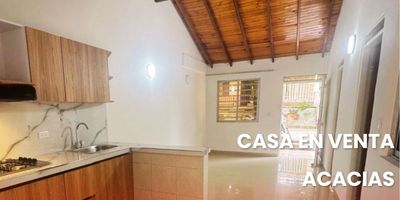 CASA EN VENTA

ACACIAS
    Área de 6 mtrs2 frente 11 mtrs2 de fondo 

  Precio de venta
 190.000.000 negociables

Distribución
Cocina semi integral
Sala
Comedor
3 habitaciones con closet
1 baño
Patio de ropas
Estrato 3
Vehicular 
1 nivel 
Recuerda agendar tu cita con nosotros para adquirir el inmueble de tus sueños 

