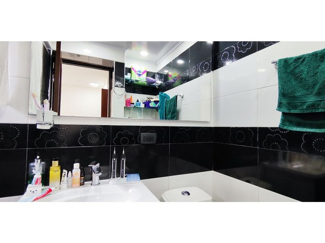 Apartamento de 3 alcobas en venta en El Batán, Bogotá, 89 m² · foto 12 de 16