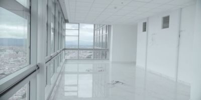 Oficina con excelente ubicacion en prestigioso parque empresarial de la localidad de Usaquen, cuenta con un area de 107.91 mts² y 2 parqueaderos.

*Valor unitario Parqueadero: $50,000,000

Contactanos para mas informacion.
