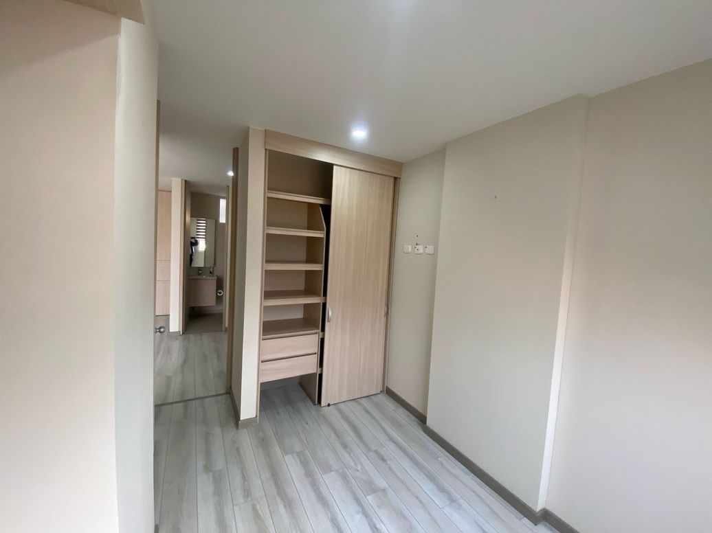 Apartamento de 2 alcobas en venta en Cjr Graun San Felipe, Bogotá, 65 m² · foto 8 de 20