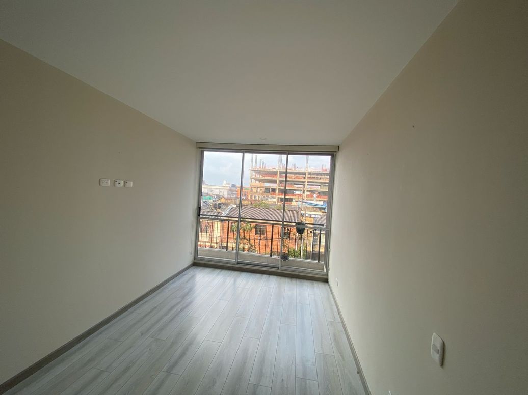 Apartamento de 2 alcobas en venta en Cjr Graun San Felipe, Bogotá, 65 m² · foto 3 de 20