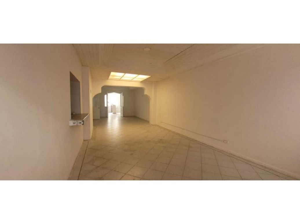 Casa de 1 alcoba en venta en Quinta Camacho, Bogotá, 416 m² · foto 4 de 4