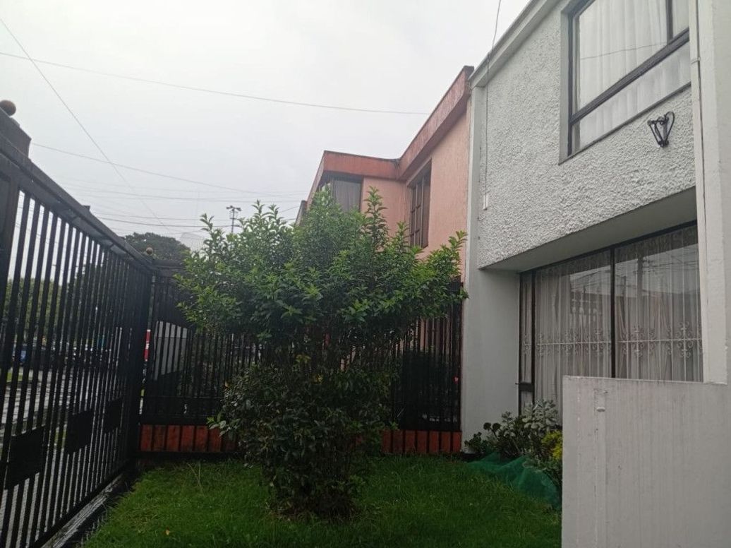 Casa de 3 alcobas en venta en Paulo Vi Norte, Bogotá, 160 m² · foto 3 de 20