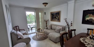 Descubre la elegancia y comodidad en este exclusivo apartamento Amoblado. Con 2 habitaciones con aire acondicionados y 2 baños, este espacio de 87 metros cuadrados ofrece un ambiente acogedor y funcional para ti y tu familia. Además, cuenta con 1 parqueadero propio para tu conveniencia. Disfruta de una distribución inteligente que maximiza cada rincón, creando un hogar ideal para crear memorias inolvidables. Vive la experiencia de vivir en un lugar que combina estilo y funcionalidad a la perfección. ¡Bienvenido a tu nuevo hogar!