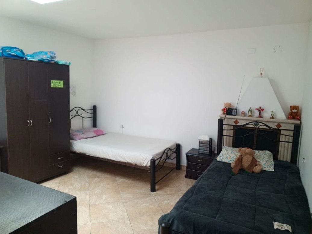 Casa de 8 alcobas en venta en Normandía, Bogotá, 480 m² · foto 5 de 11