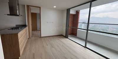 472-6907 Conaltura inmobiliaria ofrece apartamento nuevo para venta en Robledo Altamira, cuenta con 62 m2, 2 alcobas, vestier, 2 baños, sala comedor, balcón, cocina integral, horno eléctrico, estufa y calentador a gas, parqueadero cubierto sencillo y cuarto útil. Conjunto cerrado con ascensor, parqueadero de visitantes, zonas verdes, zonas comunes en construcción. Ubicación estratégica, rodeado de importantes instituciones de la ciudad como son El Hospital Pablo Tobón Uribe, Politécnico de Colombia, centro comercial Florida. zona segura y tranquila.