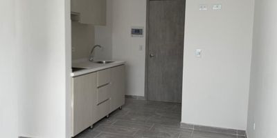 SE VENDE moderno apartaestudio ubicado en el Barrio Antonia Santos. Un lugar increíble para vivir, con un área de 31 metros cuadrados que se distribuye de manera perfecta en este ostentoso inmueble, El apartaestudio cuenta con una habitación, un baño, sala comedor, zona de ropas, calentador de agua, parqueadero privado y vigilancia privada. El edificio tiene zonas sociales tales y como Salón social, gimnasio, turco,y jacuzzi. Una gran chance de invertir está al alcance de tu mano, contáctanos