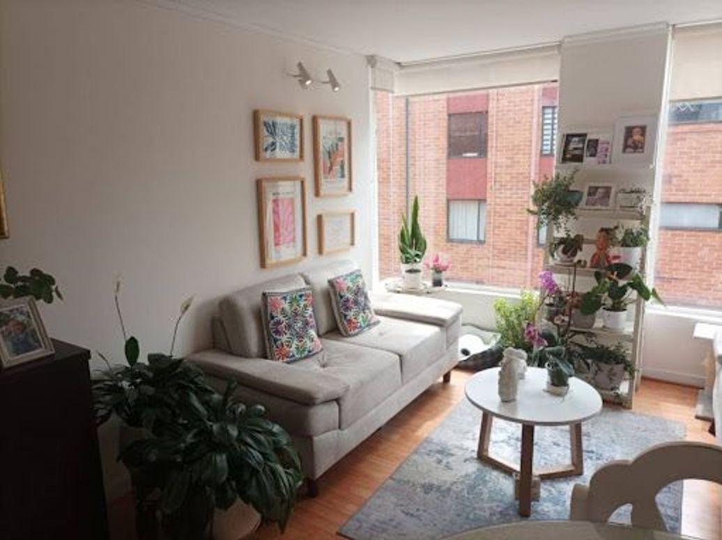 Apartamento de 3 alcobas en venta en Cedritos, Bogotá, 71 m² · foto 4 de 20