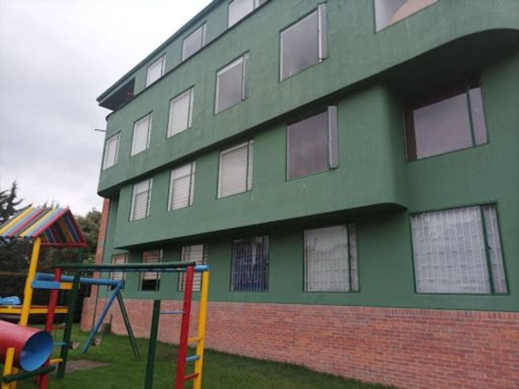 Apartamento de 3 alcobas en venta en Cedritos, Bogotá, 71 m² · foto 3 de 20