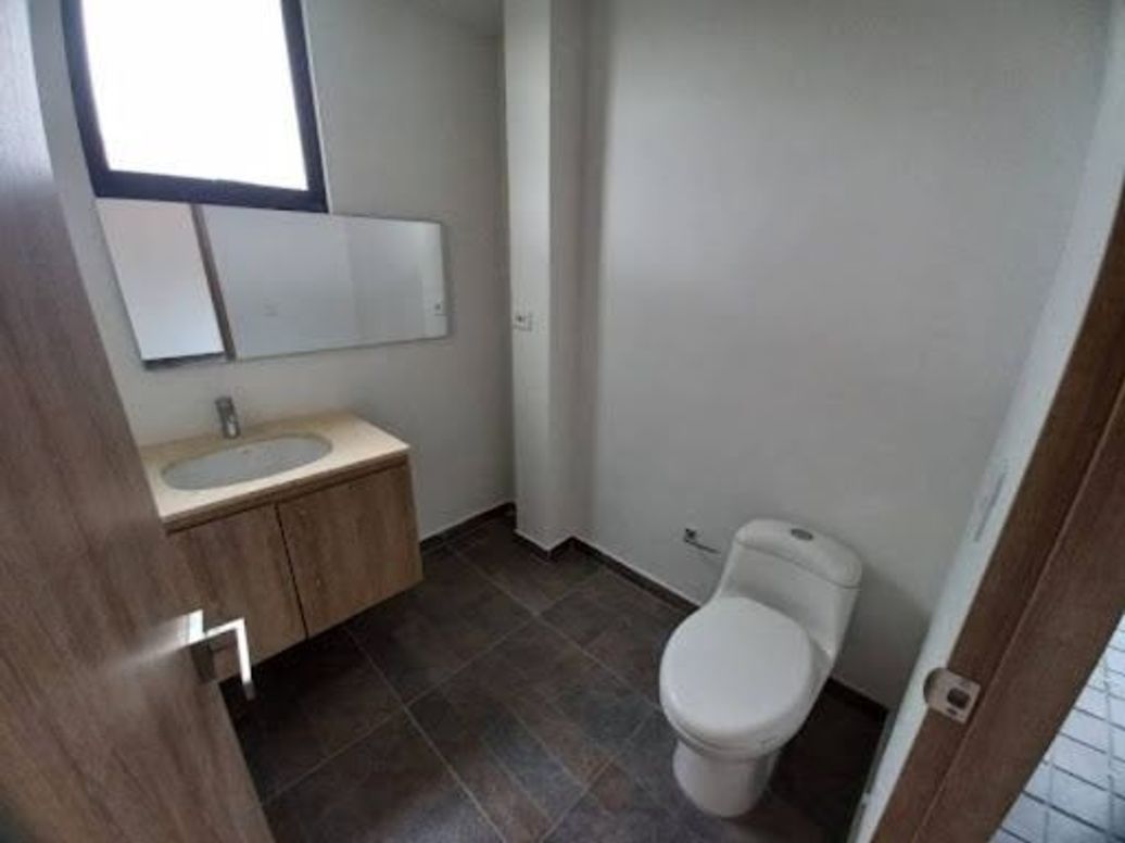 Apartamento de 2 alcobas en venta en Bella Suiza, Bogotá, 74 m² · foto 5 de 13